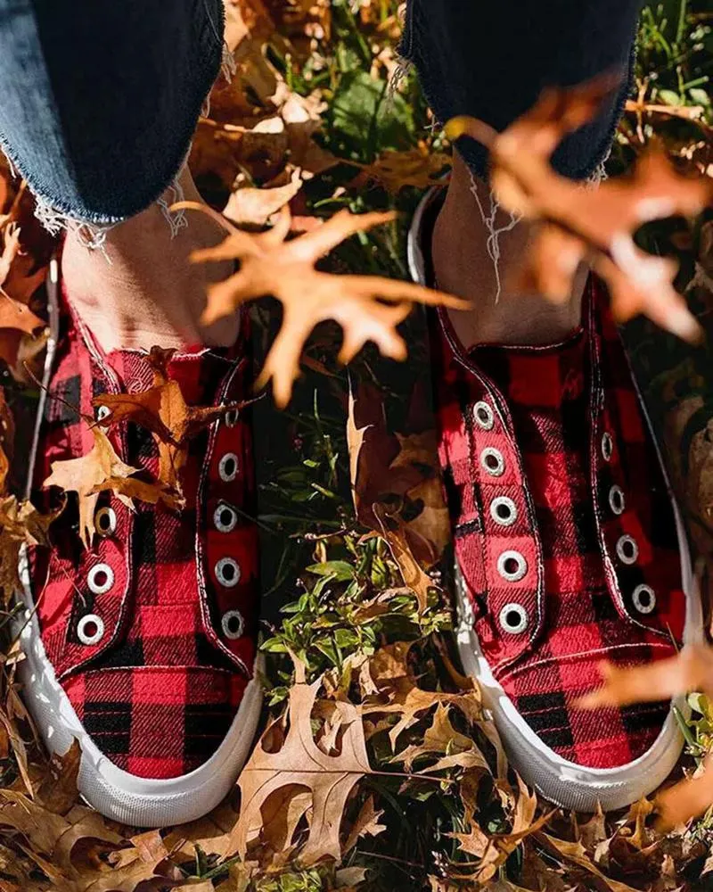 Eyelet Plaid Print Slip On Casual Shoes