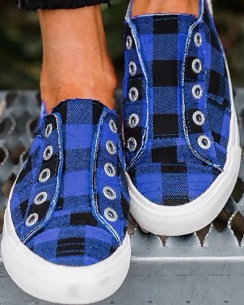 Eyelet Plaid Print Slip On Casual Shoes