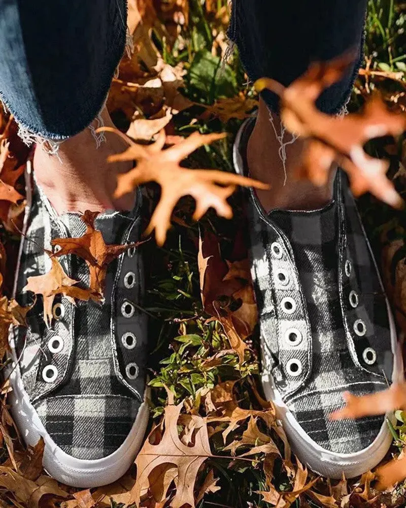 Eyelet Plaid Print Slip On Casual Shoes