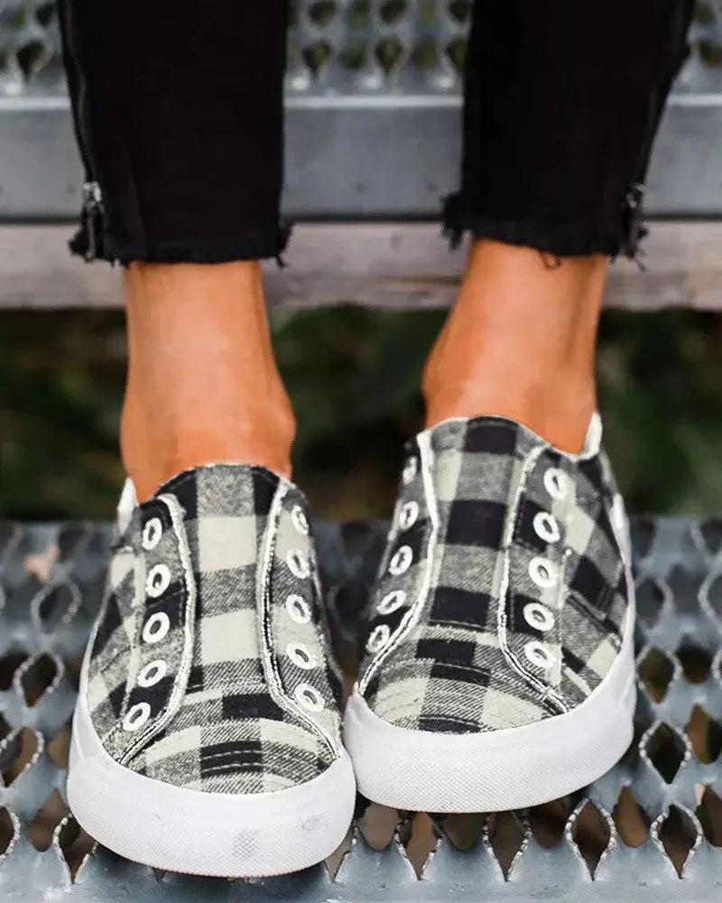 Eyelet Plaid Print Slip On Casual Shoes