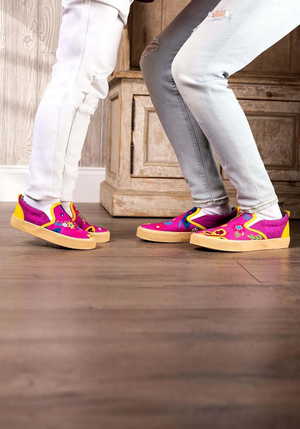 Ground Up Girl's Encanto Slip On Sneaker